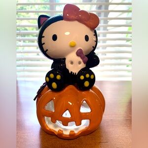 NWT Hello Kitty Halloween Ceramic with Pumpkin - Licensed Sanrio